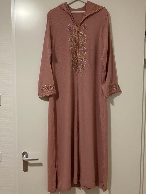 Marokkaanse Jurk/Djellaba Roze - Maat S NIEUW !!, Kleding | Dames, Jurken, Nieuw, Maat 36 (S), Overige kleuren, Onder de knie