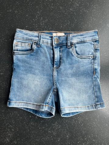 NIEUW Meisjes korte spijkerbroek / broek Kids Only mt 134 beschikbaar voor biedingen