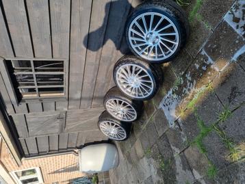 4x100 18 inch Brock velgen beschikbaar voor biedingen