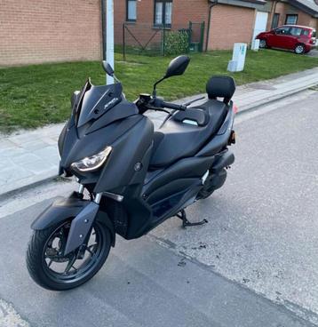 Yamaha Xmax beschikbaar voor biedingen