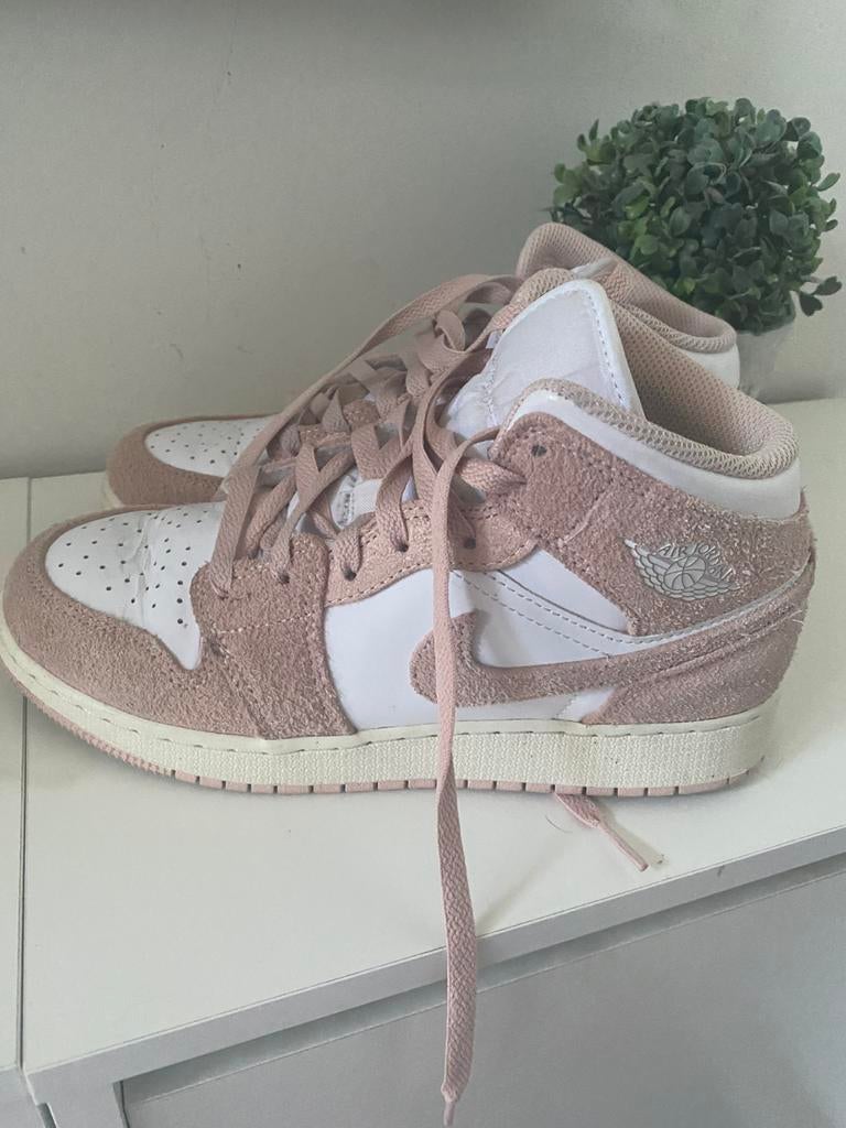 Nike air force maat 37,5, Kleding | Dames, Schoenen, Ophalen of Verzenden, Zo goed als nieuw, Wit, Sneakers of Gympen