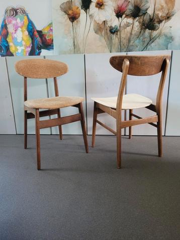 Midcentury Vintage Stoelen Set van 2 - Jaren '60 Design beschikbaar voor biedingen