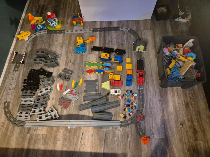 Duplo treinbaan, kermis en veel extra lego, Kinderen en Baby's, Speelgoed | Bouwstenen, Gebruikt, Ophalen of Verzenden