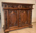 Antiek eiken houten dressoir met veel detail, Antiek en Kunst, Antiek | Meubels | Kasten, Ophalen