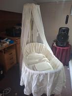 Grote wieg moet weg ivm verhuizing, Ophalen, Wieg