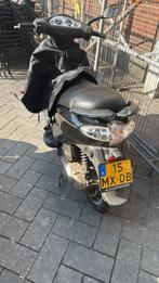 Piaggio fly 125, Fietsen en Brommers, Scooters | Piaggio, Ophalen of Verzenden, Zo goed als nieuw, Fly