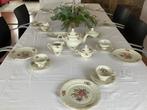 12-delig Ontbijtservies met grote bloemboeketten, Antiek en Kunst, Ophalen