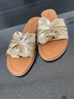 Nieuwstaat: slippers goud maat 39, Ophalen of Verzenden, Zo goed als nieuw, Overige kleuren, Overige typen