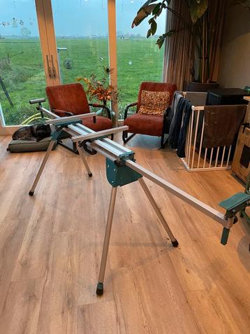 Makita DEBWST06 Afkortzaag Onderstel beschikbaar voor biedingen