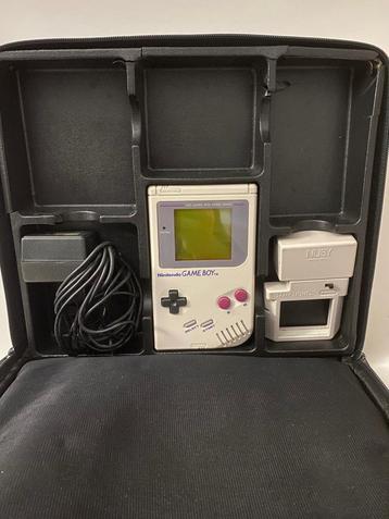 Nintendo Game Boy classic met accessoires beschikbaar voor biedingen