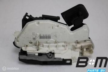 Portierslot links VW Golf 7 5K1837015D beschikbaar voor biedingen