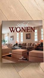 P. Retour - Stijlvolle interieurs / Stijlvol wonen, Boeken, Ophalen of Verzenden, Zo goed als nieuw, P. Retour, Interieur en Design