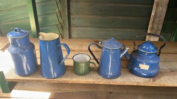 Antieke Stalen Melkkannen, Beker & Theepot Set beschikbaar voor biedingen