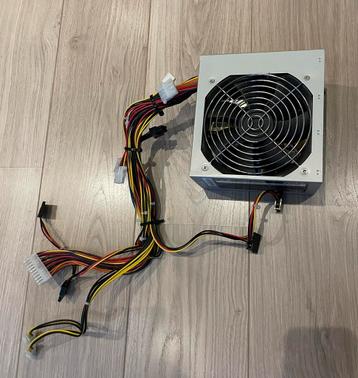 Cooler master 400 watt beschikbaar voor biedingen