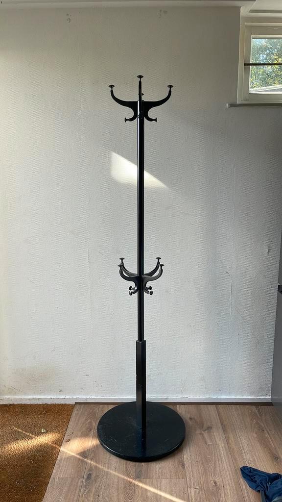 Staande kapstok – functioneel & decoratief in één, Huis en Inrichting, Woonaccessoires | Kapstokken, Zo goed als nieuw, Staande kapstok