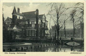 (701-054-027) Dordrecht Villa Simpang beschikbaar voor biedingen