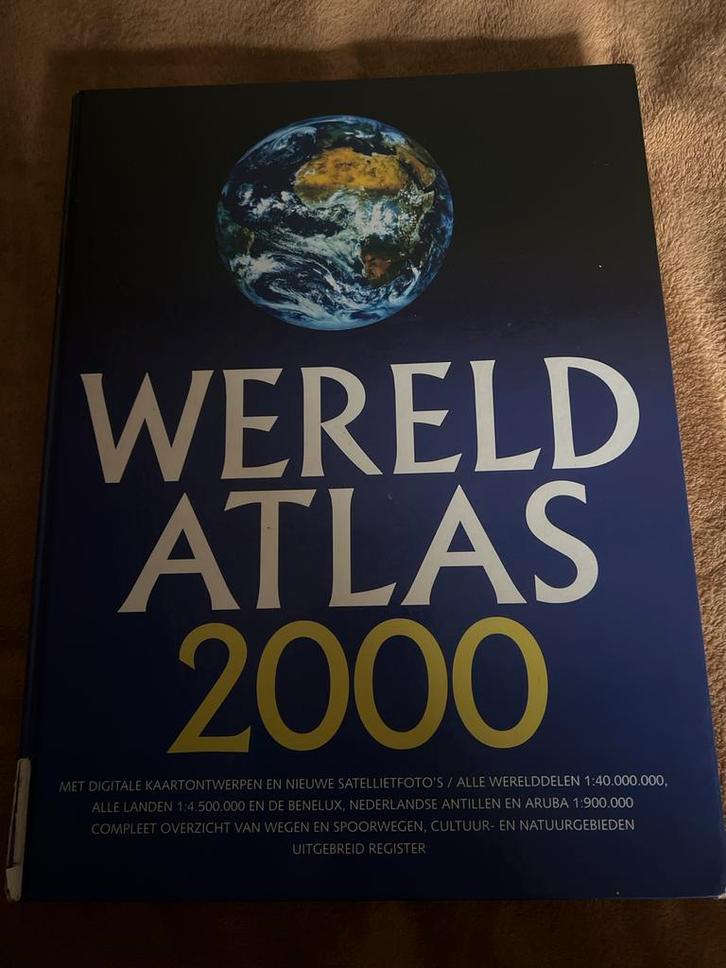 Wereldatlas 2000 - Zo Goed Als Nieuw!, Boeken, Atlassen en Landkaarten, Gelezen, Overige atlassen, Wereld, 1800 tot 2000, Ophalen of Verzenden
