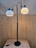 Space age vloerlamp, Ophalen