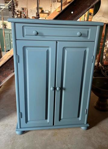 Brocante kast - meidenkastje - blauw - basic  beschikbaar voor biedingen