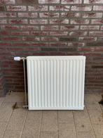 Radiator type 22 720x700x100, Doe-het-zelf en Verbouw, Verwarming en Radiatoren, Ophalen, Gebruikt, 800 watt of meer, Radiator