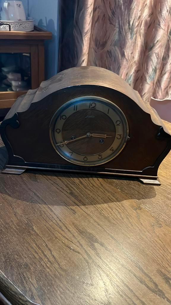 Antieke Houten Mantelklok - Pendule Merk Junghans, Antiek en Kunst, Antiek | Klokken, Ophalen of Verzenden