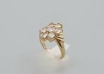 Gouden vintage ring met morganiet. Maat: 17.25. 2022/569.