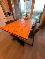 Houten tafel met stalen kruispoten, Huis en Inrichting, Tafels | Eettafels, Ophalen, Gebruikt, 100 tot 150 cm, Vier personen