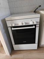 Gasfornuis + Oven - Bosch, Witgoed en Apparatuur, Fornuizen, Ophalen, Gebruikt, 4 kookzones, Gas