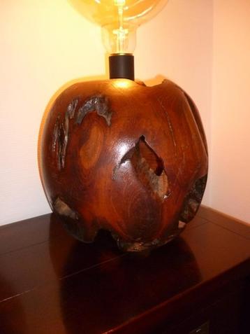 TEAK Houten design lamp beschikbaar voor biedingen