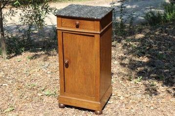 Brocante - Twee hoge kastjes met marmer blad! beschikbaar voor biedingen
