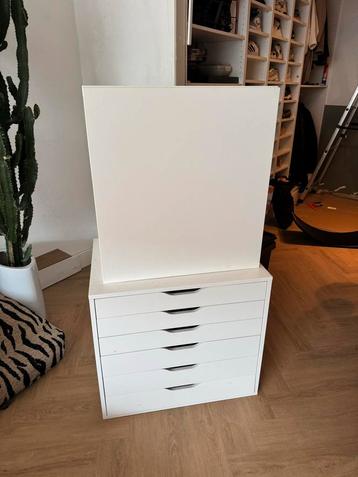 IKEA Ladekastje/Besta Kastje - Wit beschikbaar voor biedingen
