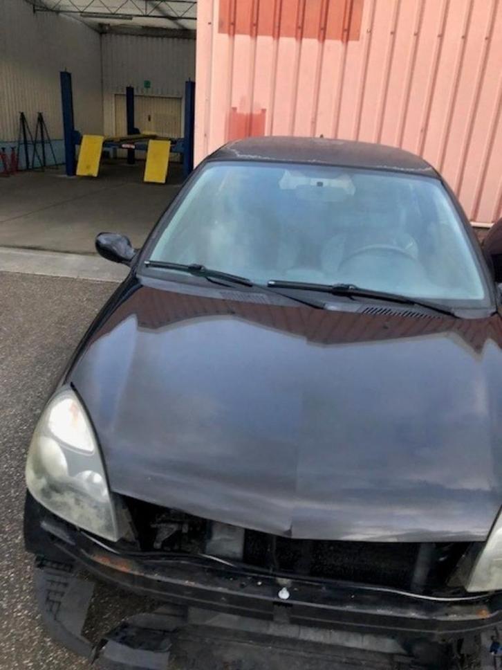 Renault Clio 1500 Diesel Zwart 2003 Motorkap, Auto-onderdelen, Carrosserie en Plaatwerk, Motorkap, Renault, Voor, Gebruikt, Ophalen of Verzenden