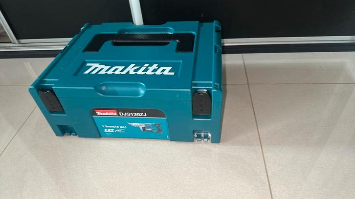 Makita Plaatschaar DJS130ZJ - Zo goed als nieuw, Doe-het-zelf en Verbouw, Gereedschap | Overige machines, Gebruikt, Ophalen of Verzenden