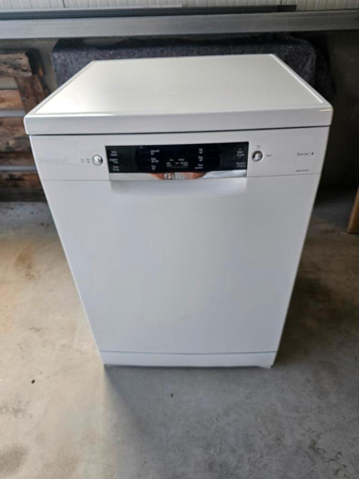 Bosch vaatwasser exclusiv serie 4., Witgoed en Apparatuur, Vaatwasmachines, Zo goed als nieuw, Vrijstaand, 85 tot 90 cm, 45 tot 60 cm