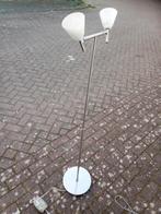 Vintage vloerlamp jaren 80 met opaline glazen wit., Ophalen of Verzenden, Zo goed als nieuw, 150 tot 200 cm