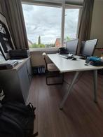 verstelbaar ruim bureau, Ophalen, In hoogte verstelbaar, Zo goed als nieuw, Bureau