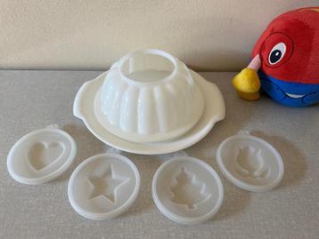 NIEUWSTAAT 6 delige puddingvorm - rijstvorm TUPPERWARE beschikbaar voor biedingen