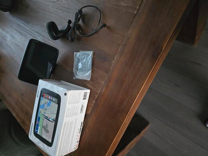 TomTom go expert 7 inch, Audio, Tv en Foto, Radio's, Zo goed als nieuw, Radio, Ophalen of Verzenden
