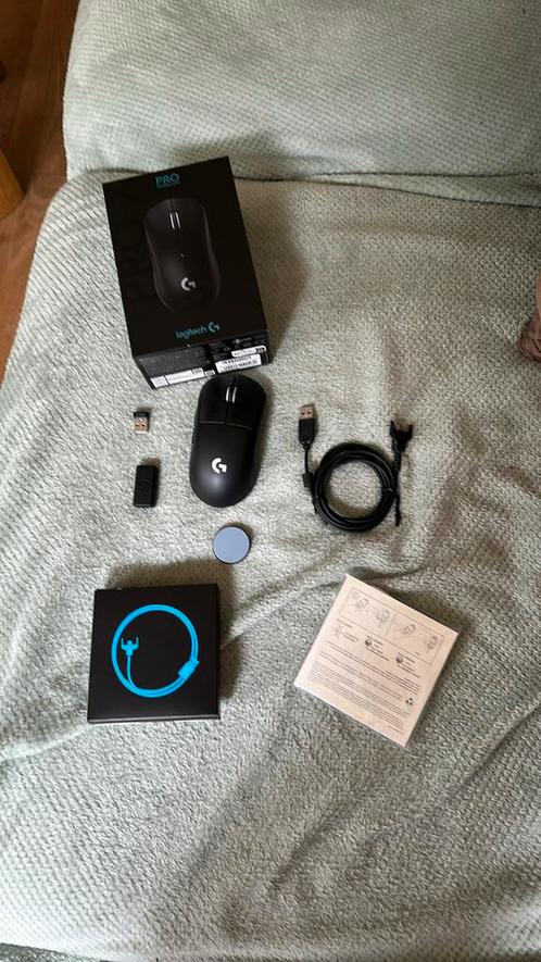 Logitech G Pro X Superlight, Computers en Software, Muizen, Zo goed als nieuw, Muis, Rechtshandig, Draadloos, Gaming muis, Ophalen of Verzenden