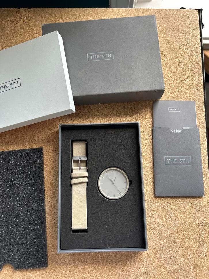 The 5th Horloge - Stijlvol en Minimalistisch, Sieraden, Tassen en Uiterlijk, Horloges | Dames, Gebruikt, Polshorloge, Overige merken