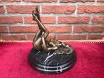 fraai bronzen beeld, erotica, pikant liggende dame, Ophalen of Verzenden