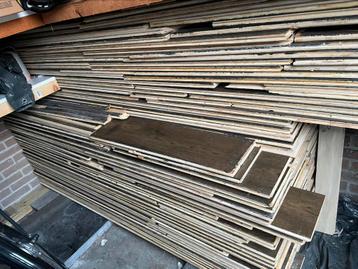 Eiken houten vloer 50 m2 multiplank  beschikbaar voor biedingen