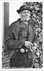 Zeeland Zuid Beverland Een pijpje stoppen., Verzamelen, Ophalen of Verzenden, 1940 tot 1960, Gelopen, Zeeland