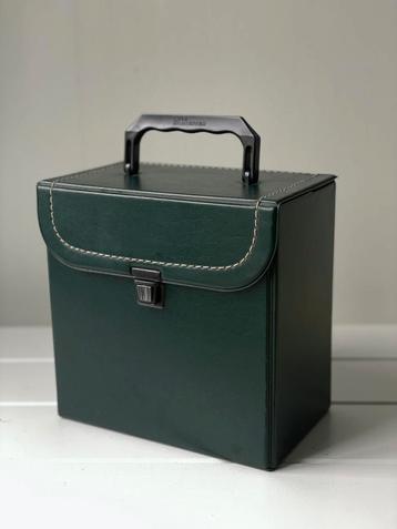 Vintage platenkoffer singles beschikbaar voor biedingen