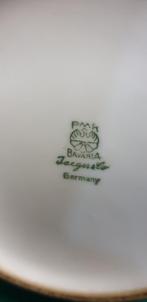 Theepot van aardewerk, wit met bloemen, PMR Bavaria, Jaeger, Ophalen of Verzenden, 'T Olde Gre-j, Info@toldegrej.nl, Endepoelstraat 20f Didam