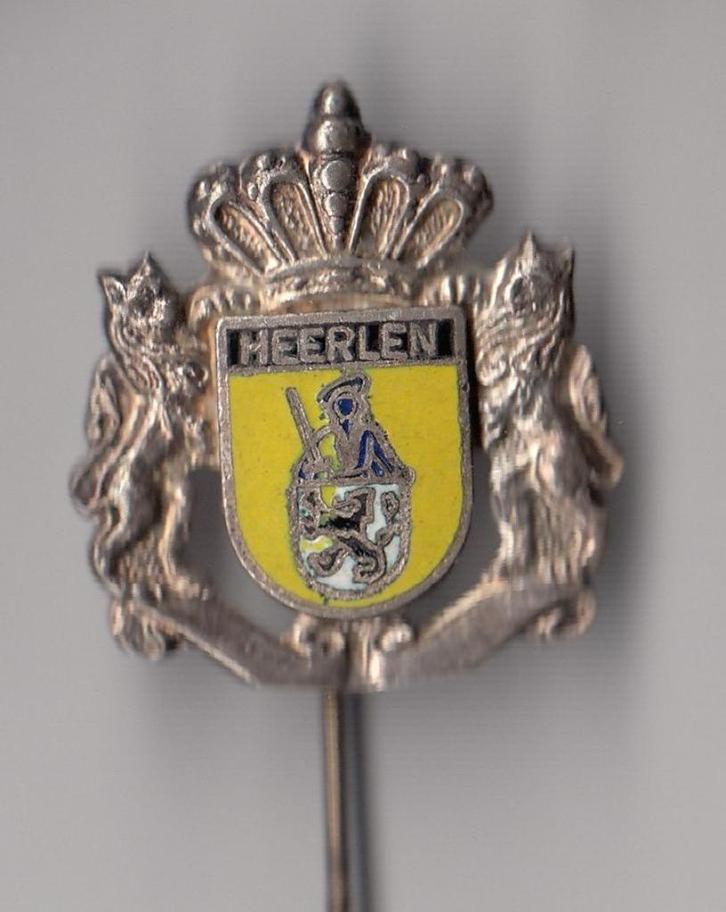Heerlen emaille Stadswapen speldje, Verzamelen, Speldjes, Pins en Buttons, Gebruikt, Speldje of Pin, Overige onderwerpen, Ophalen of Verzenden