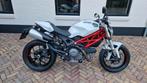 Unieke Ducati Monster 796 ABS 2010 in showroomstaat, Motoren, 2 cilinders, Particulier, Meer dan 35 kW, Naked bike