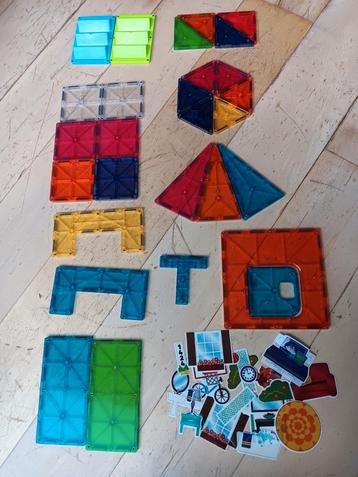 Magna-Tiles House Clear Colors 28 pcs  beschikbaar voor biedingen