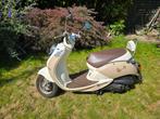 Sym Mio 50 beige bruin. 34kmph, Gebruikt, Benzine, 50 cc, Maximaal 25 km/u