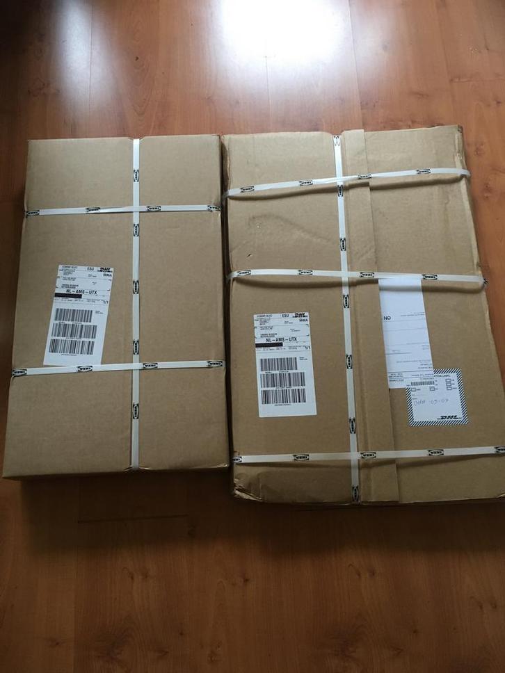 Lees goed! Ikea Besta Burs lades! 2 stuks hoog glans wit, Huis en Inrichting, Kasten | Televisiemeubels, Nieuw, Minder dan 100 cm